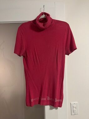 Women’s Red Short-Sleeve Turtleneck Sweater